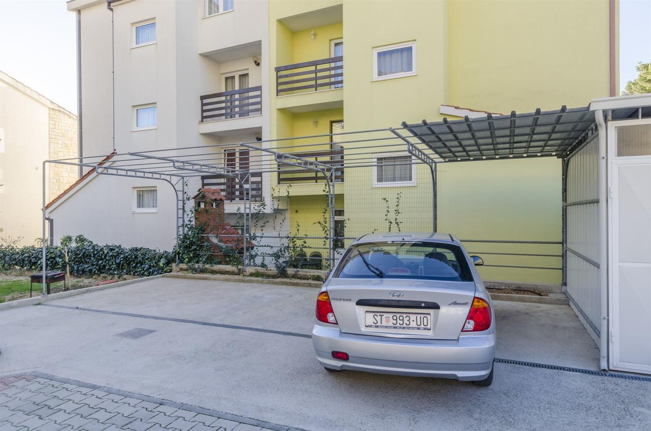 Apartments Srecko Duće Buitenkant foto